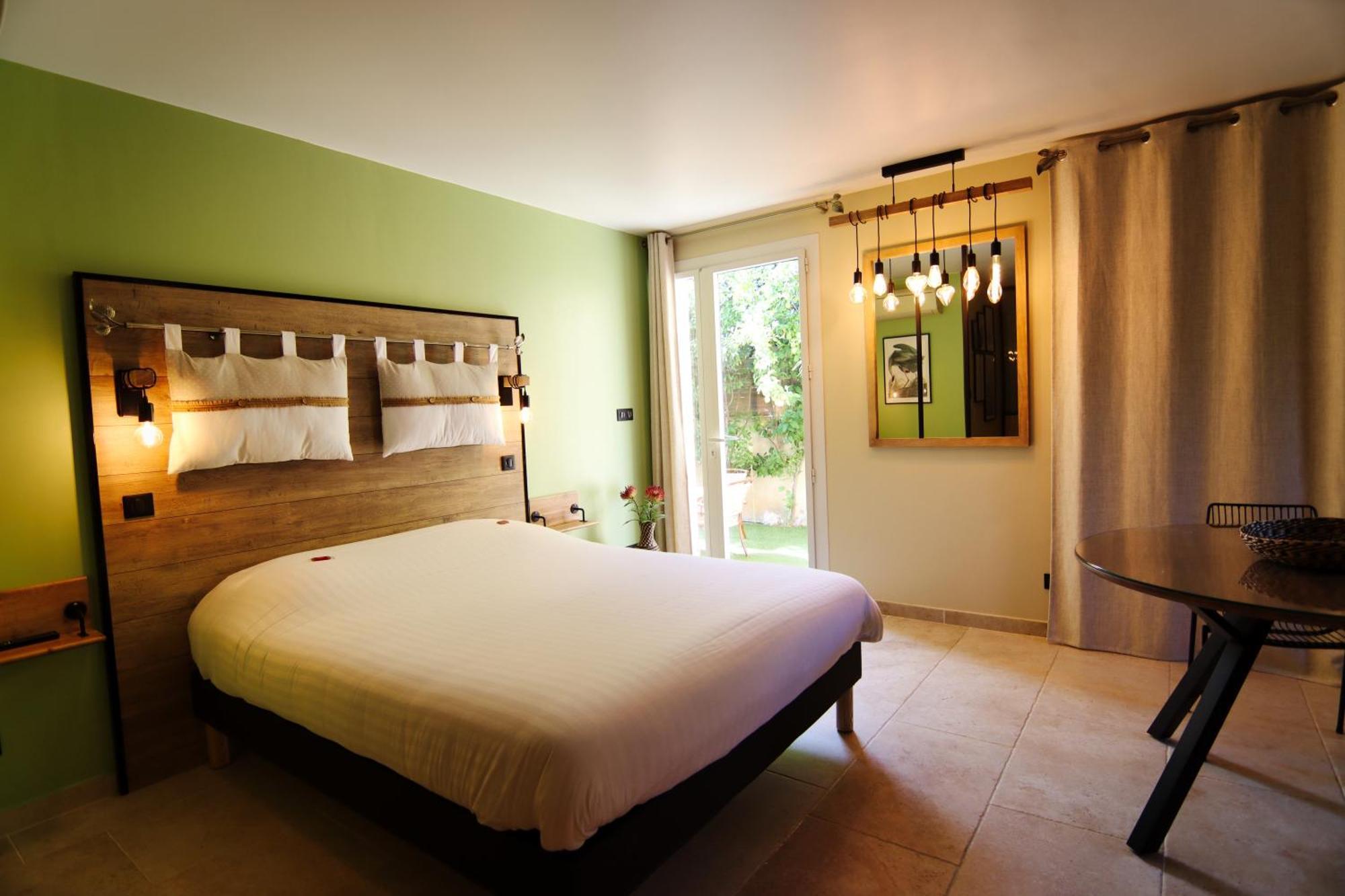 카시스 La Demeure Insoupconnee B&B 외부 사진